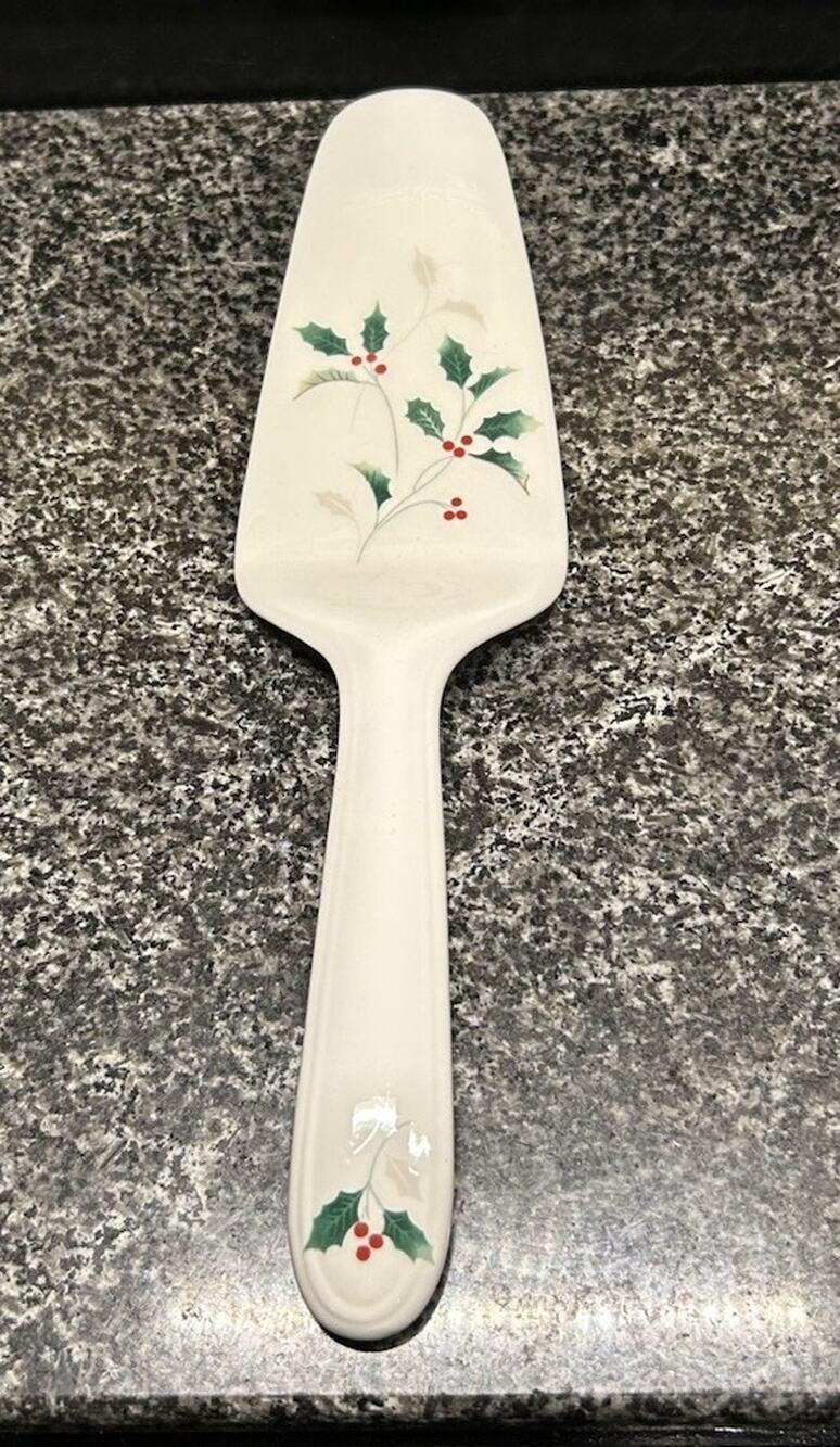 Mikasa Holiday Splendor Bone China Cake Pie Server